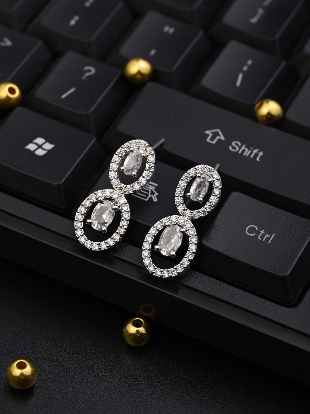 Rhodium plated Oval drop Earring Silver