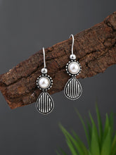 Silver plated drop earring