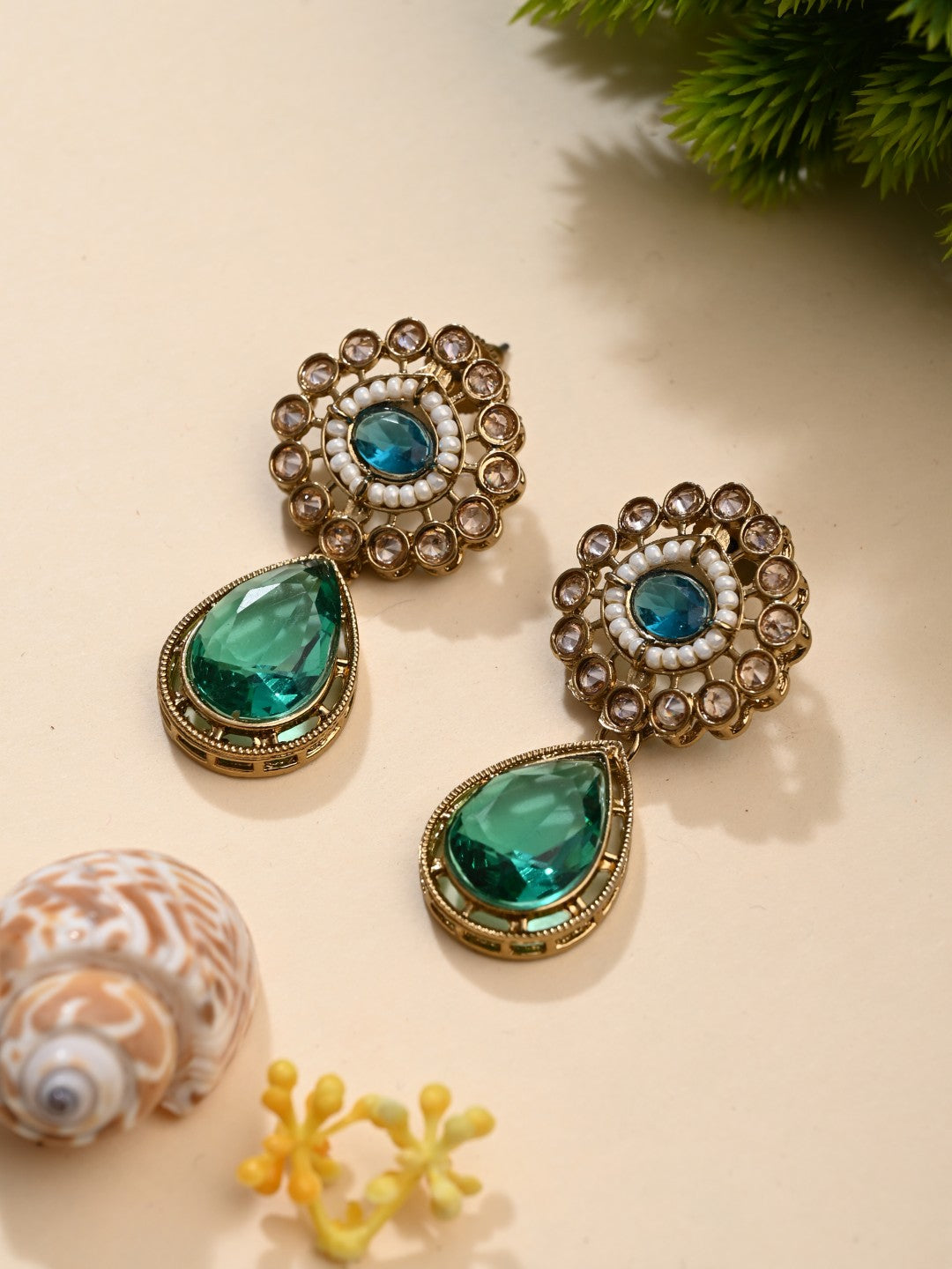 Gold plated Flower Stud with tear drop earring - Blue