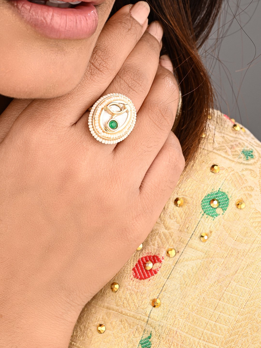 Oval Mother of Pearl Vine Brass Ring