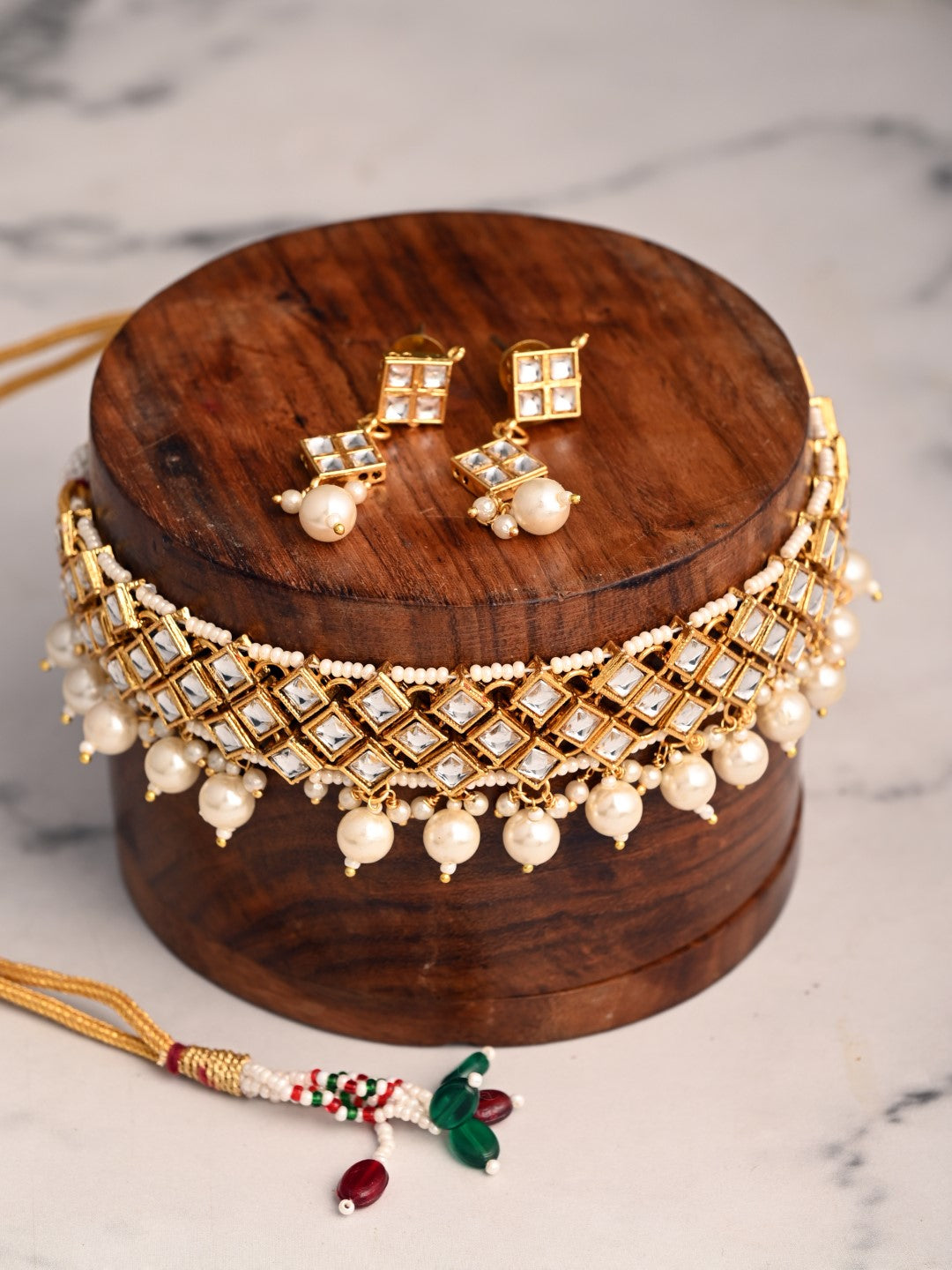 Elegant Gold & White Kundan Necklace Set