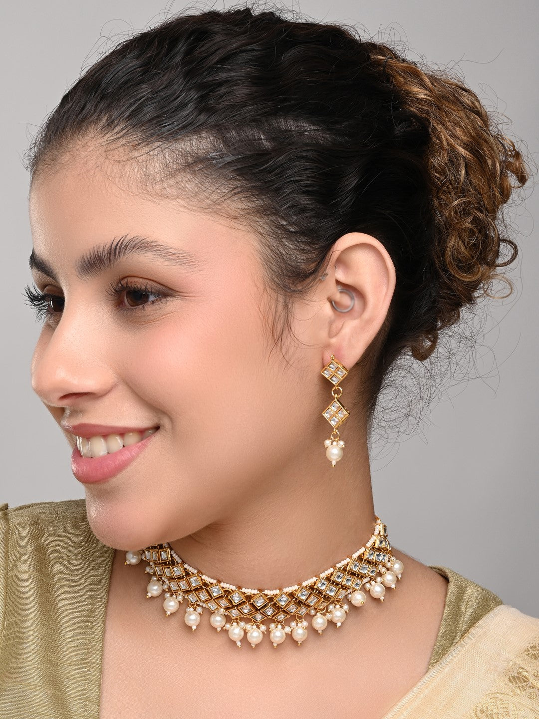 Elegant Gold & White Kundan Necklace Set