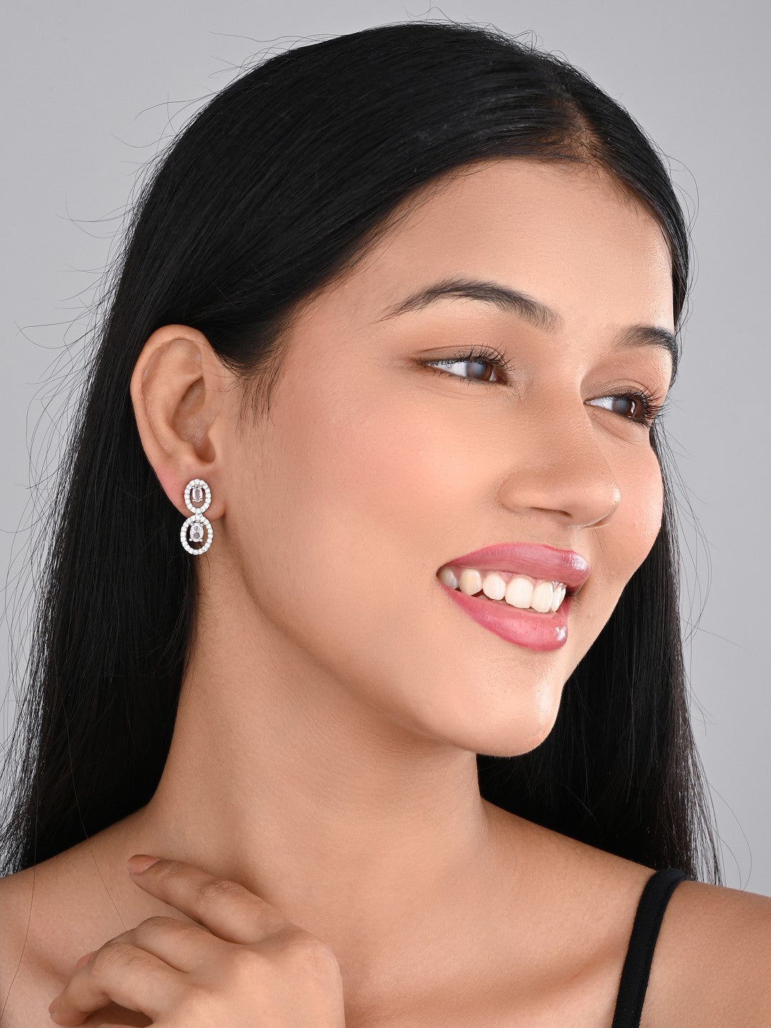 Rhodium plated Oval drop Earring Silver