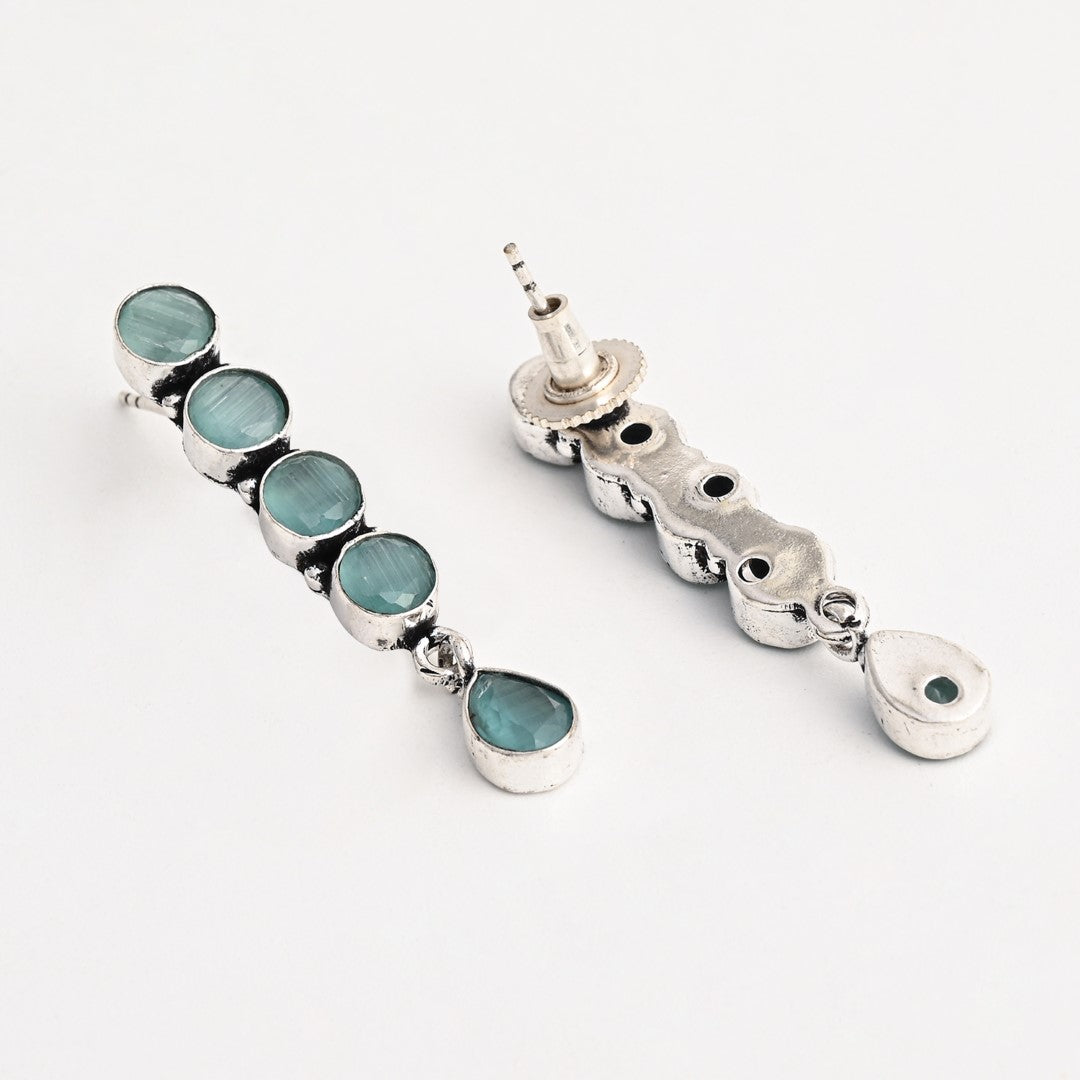 Elegant Long Stud Earrings with Teardrop Design Mint