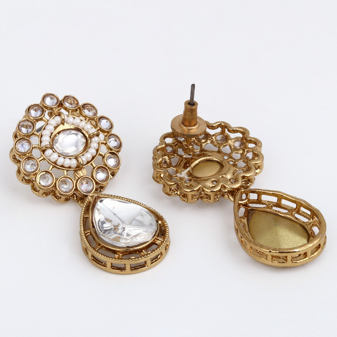 Gold plated Flower Stud with tear drop earring - White