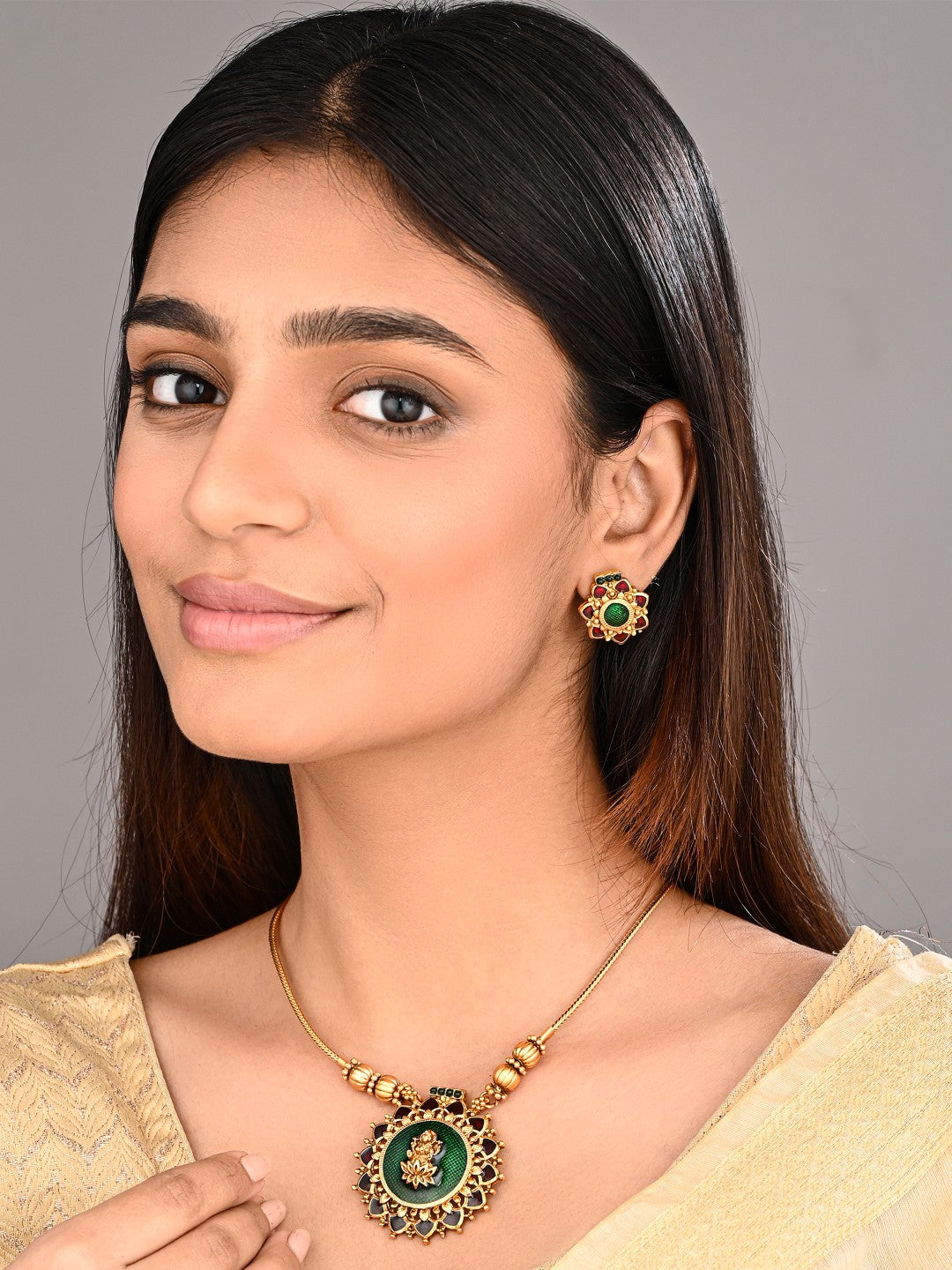 Antique Gold Goddess Motif Temple Necklace Set Green