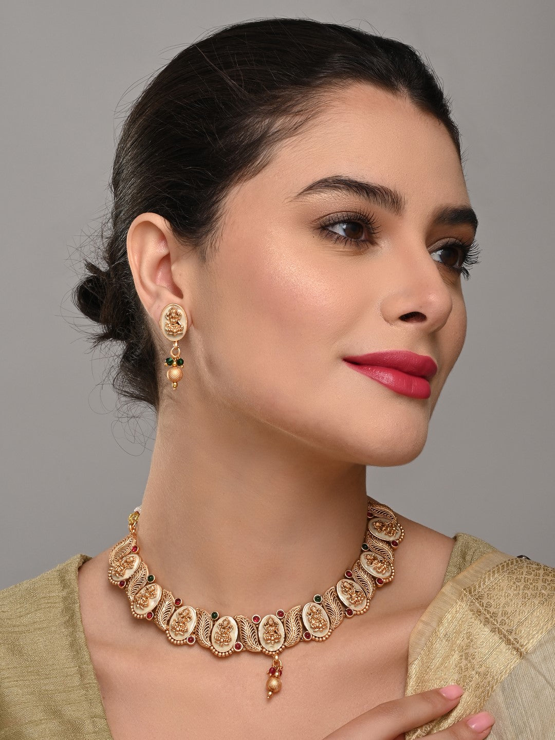 Temple Style Necklace Set with Mother of Pearl