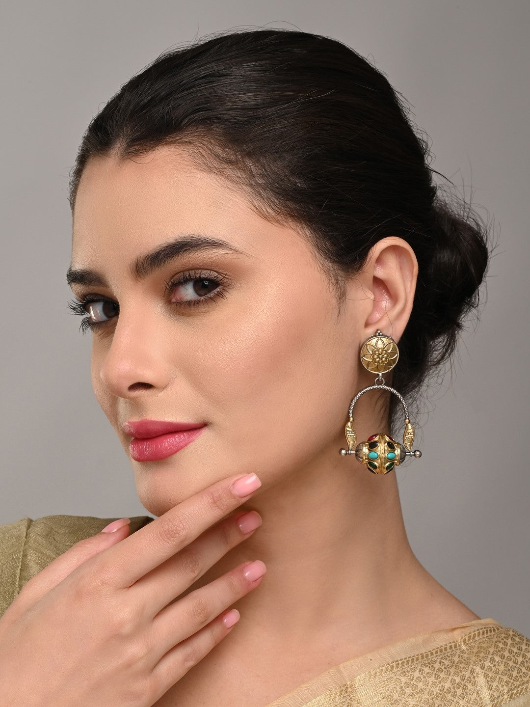 Elegant Dual-Tone Drop Earrings