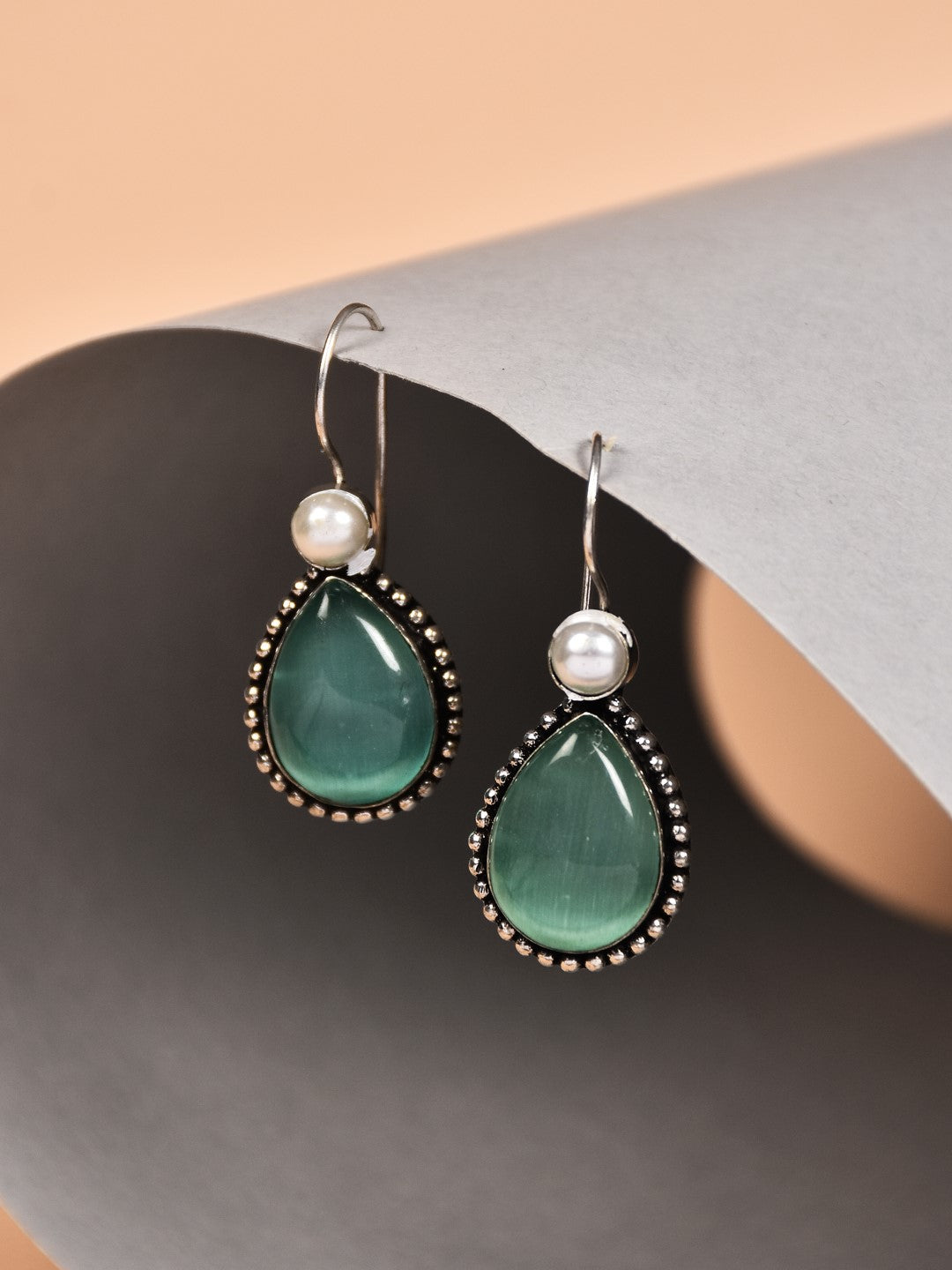 Silver oxidised drop earring in Mint