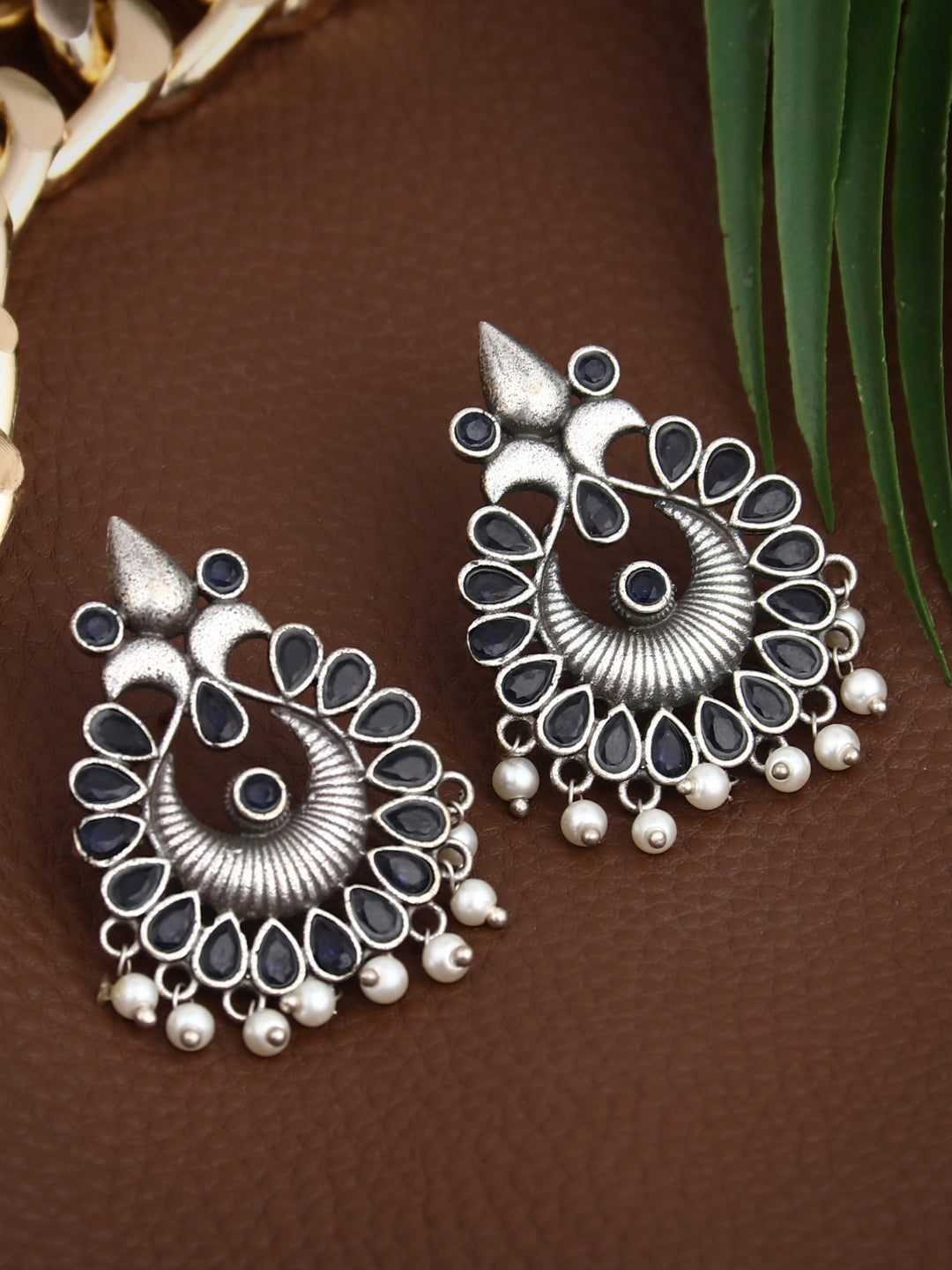 Pear shaped Stud Earring