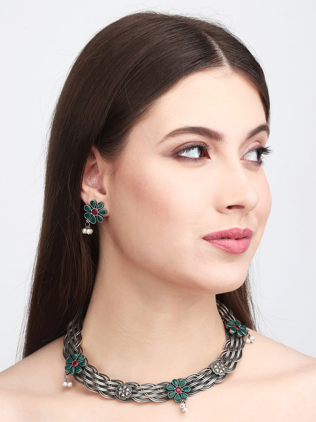 Hasli Necklace set with flower earring