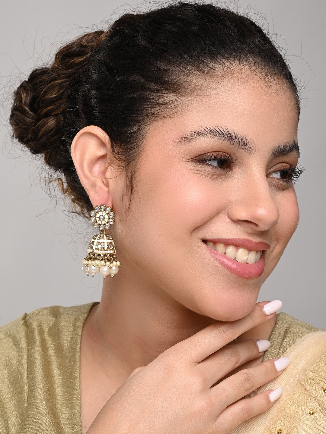 Gold plated kundan & White Meenakari Jhumka Earring