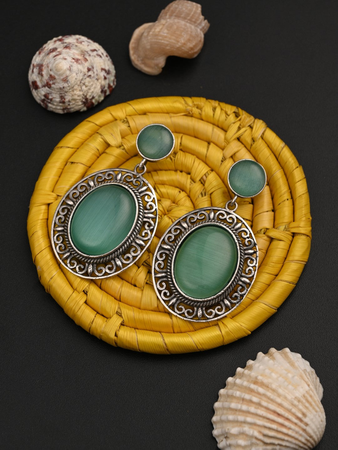 Oval Drop Earring in Silver frame with filigree Turq