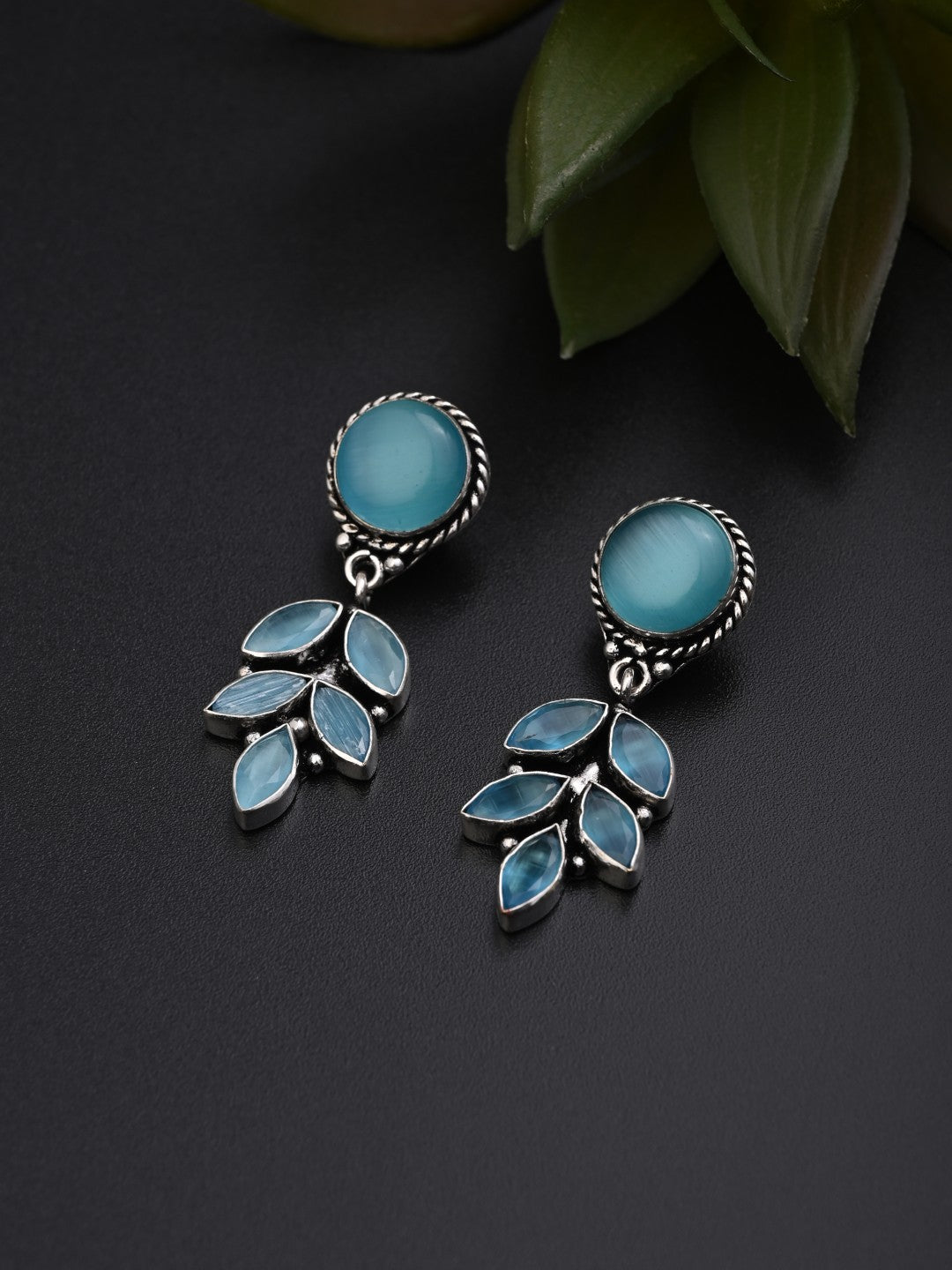 Silver Oxydised finish Below stone work drop earring