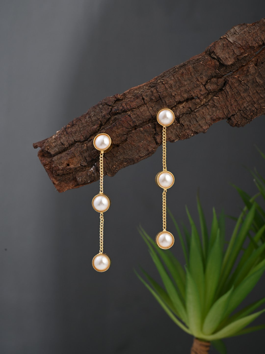 Gold plated pearl Drop Earring
