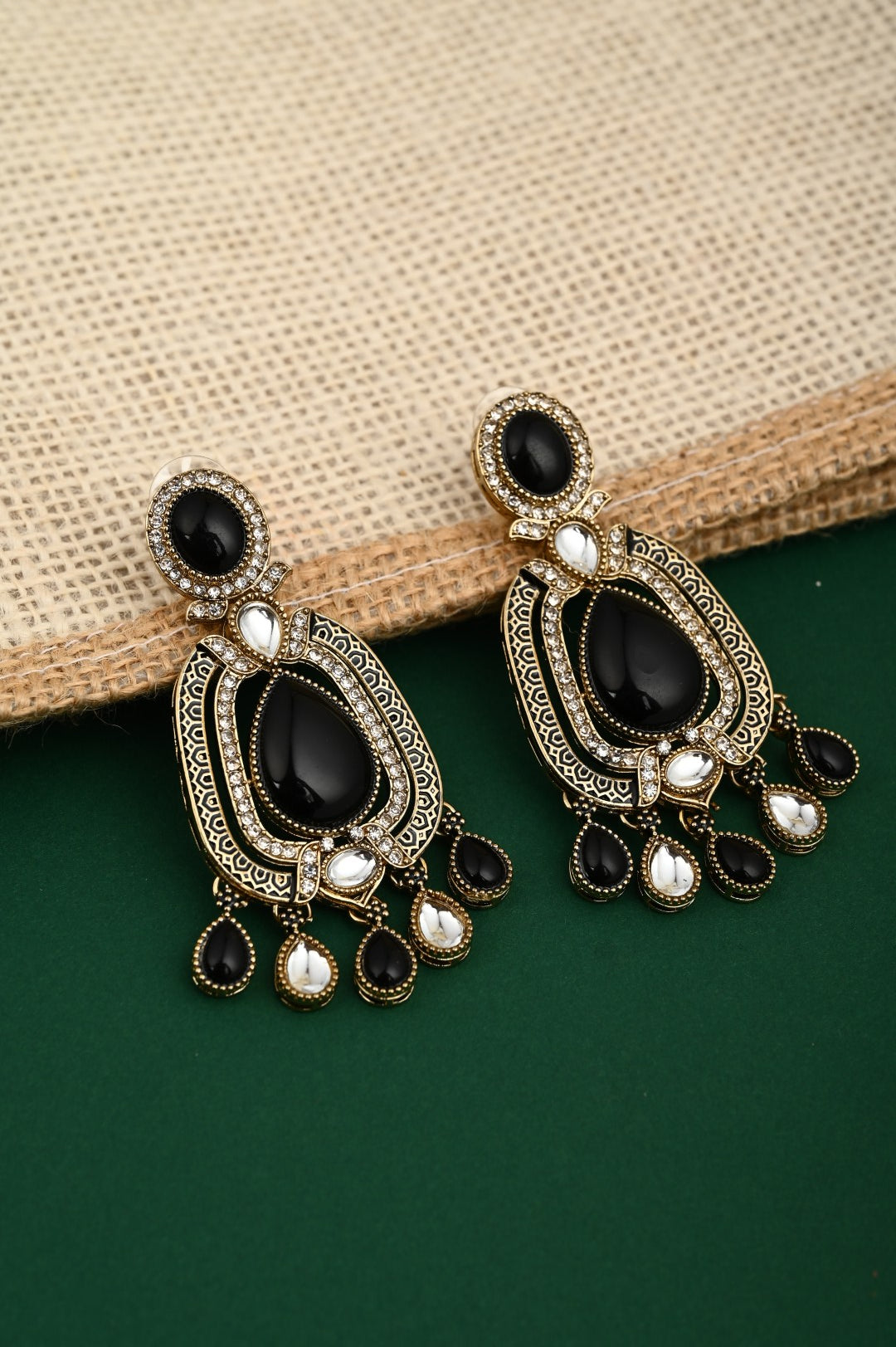 Elegant Crystal Teardrop Statement Earrings - Black