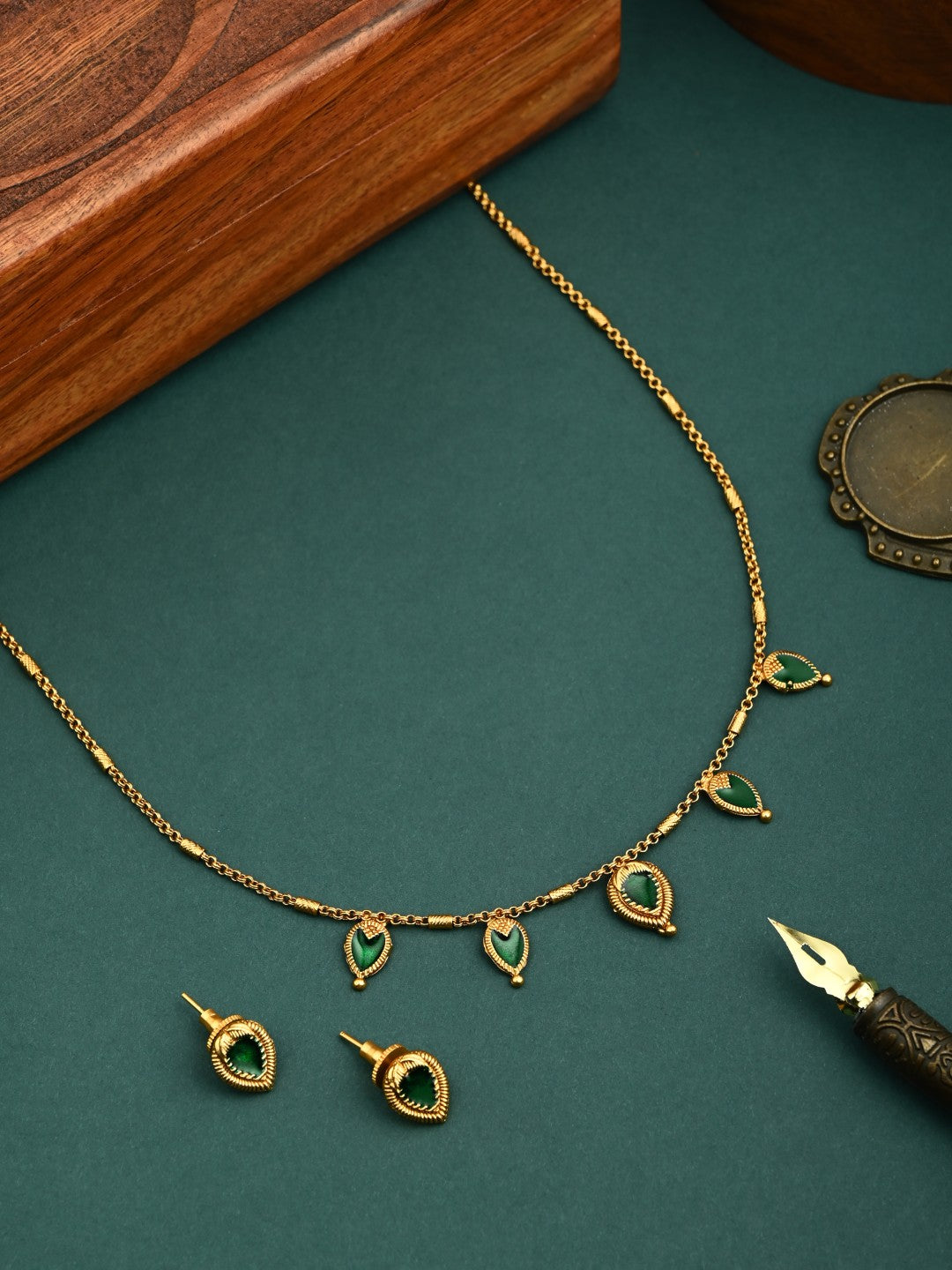 Elegant Green Meenakari Pendant Necklace Set