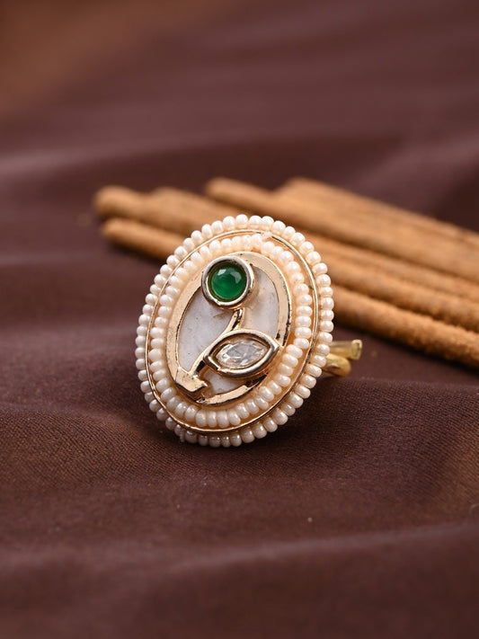 Oval Mother of Pearl Vine Brass Ring