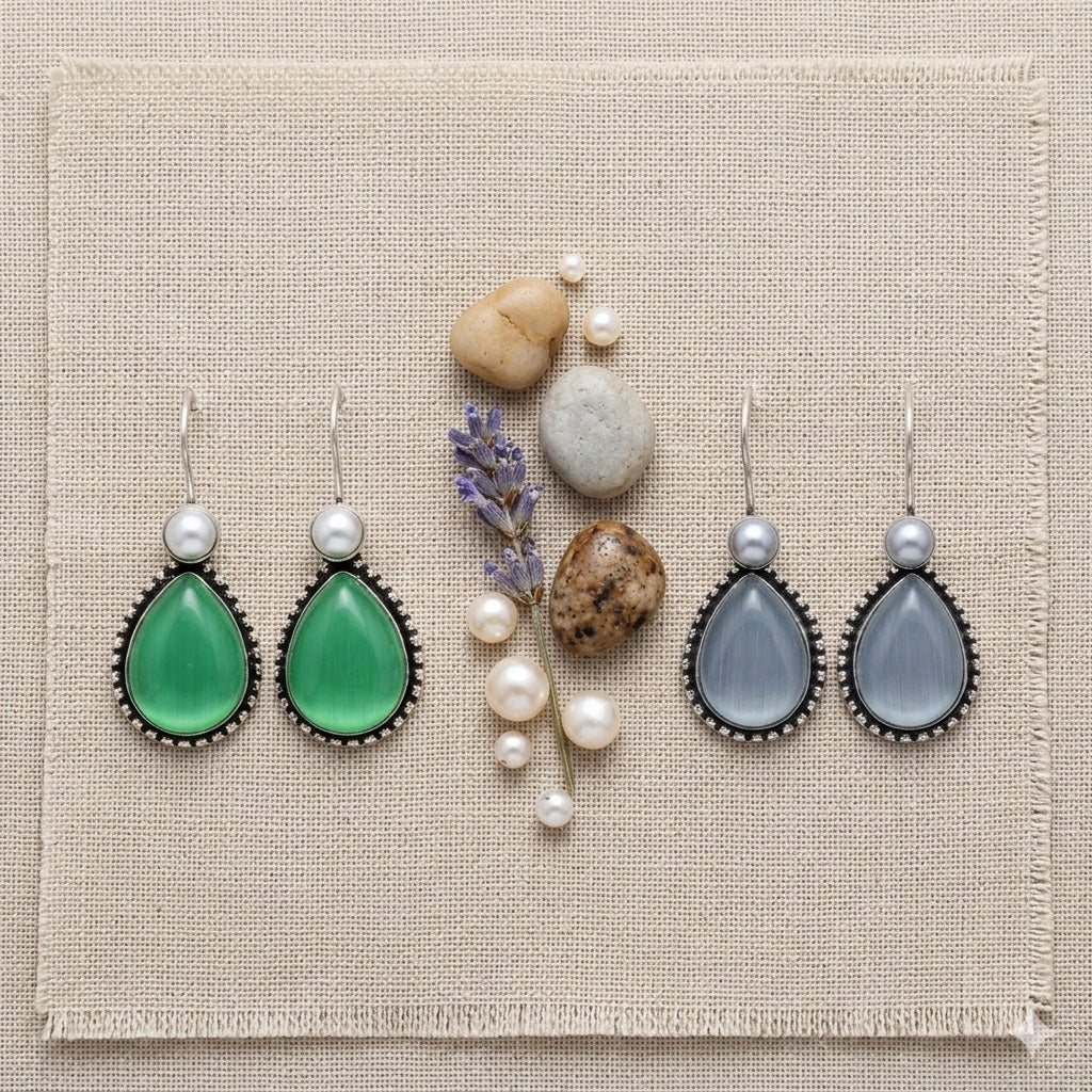Set of two Monalisa drop earrings - White & Sage