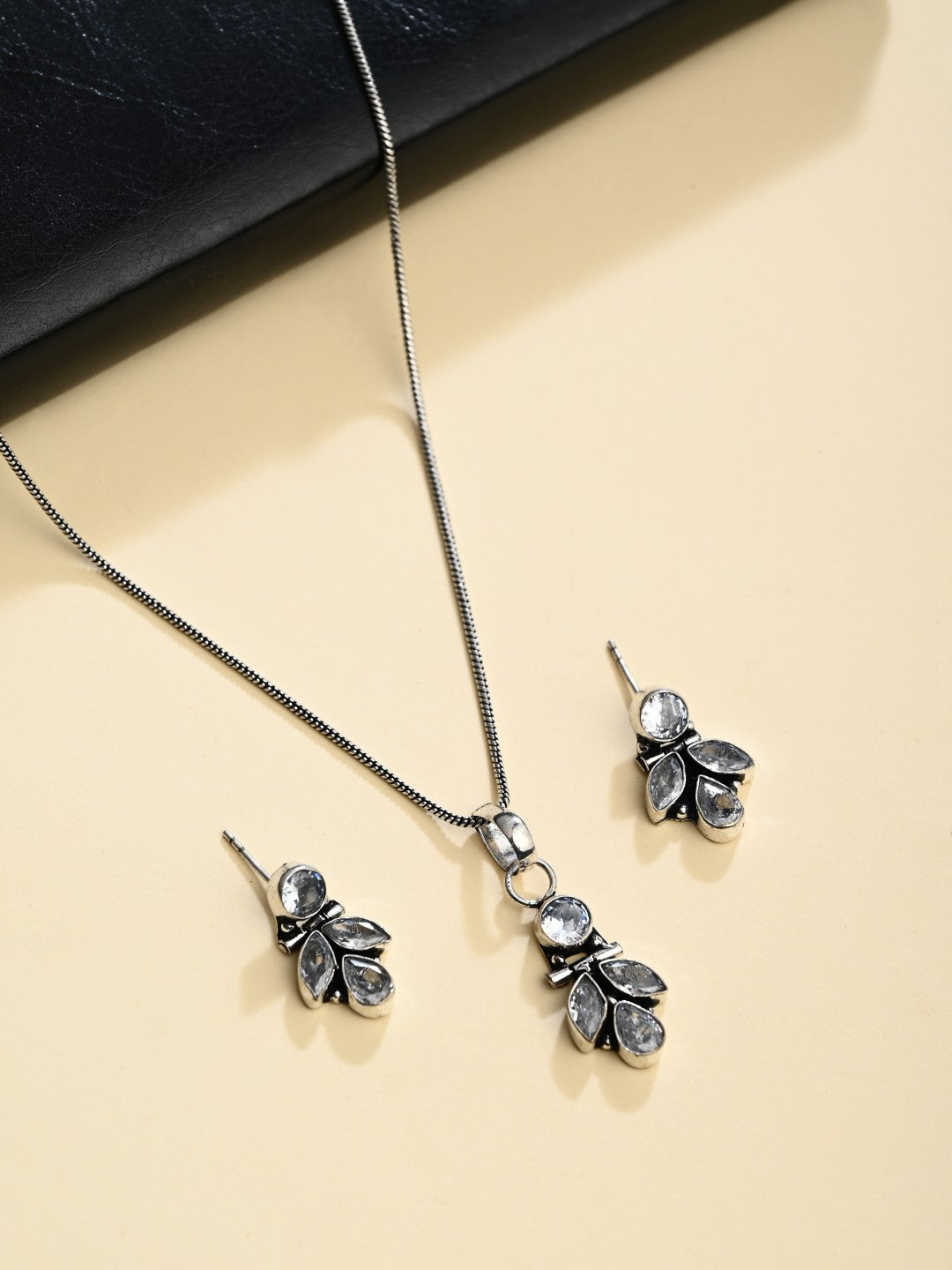 Elegant Crystal Pendant Necklace Set with Matching Drop Earrings - White