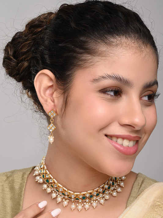 Elegant Green & White Kundan Necklace Set