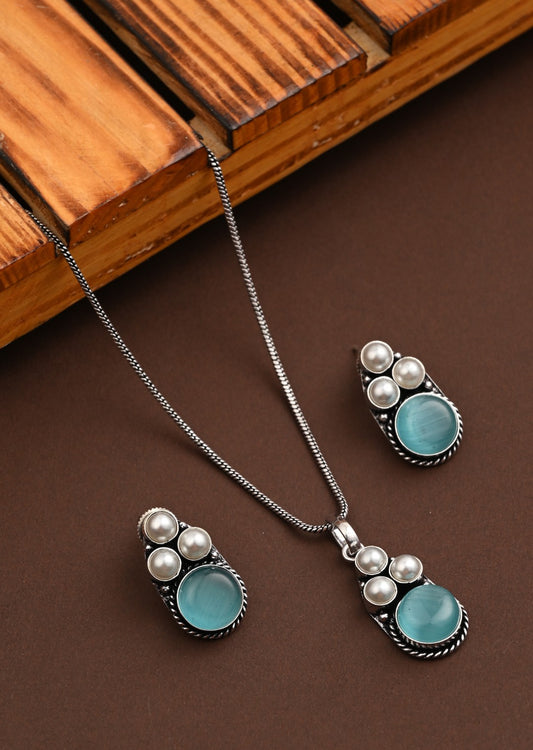 Silver Oxidised finish Pearl & Stone  pendant Set Blue