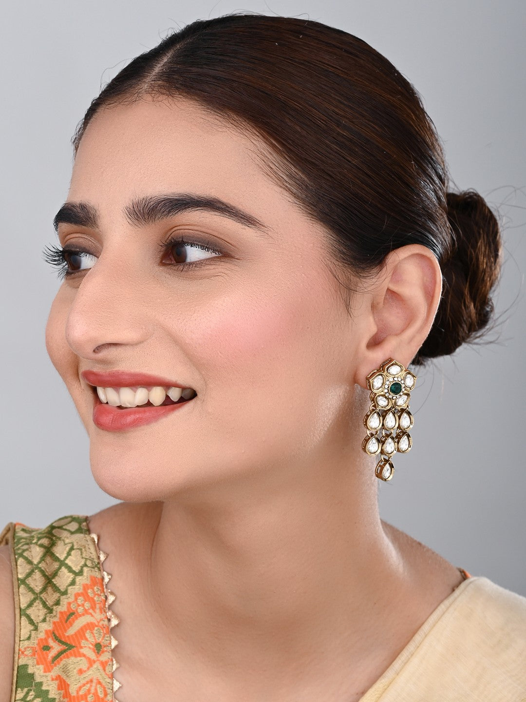 Gold plated Kundan flower drop Earrings - Grn