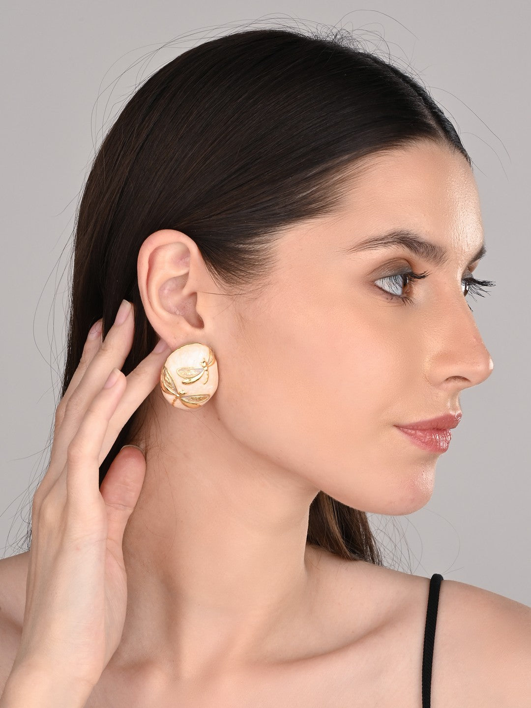 Enamelled Oval dragon fly Stud earring Pink