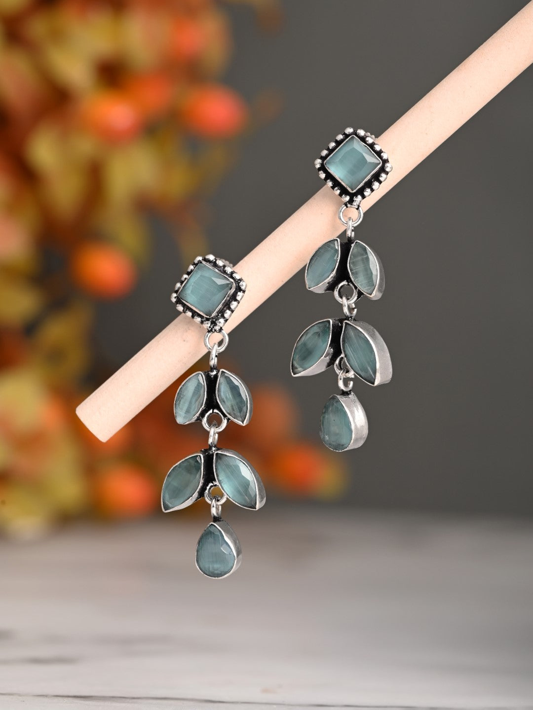 Silver Oxidized Leaf Drop Earrings mint