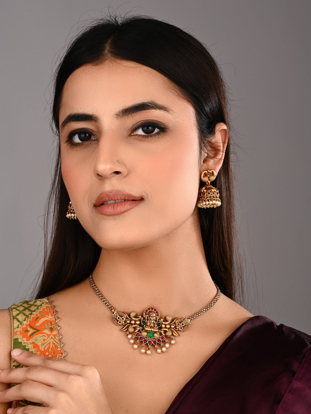 Traditional Gold Temple Jewelry Necklace Set with Earrings