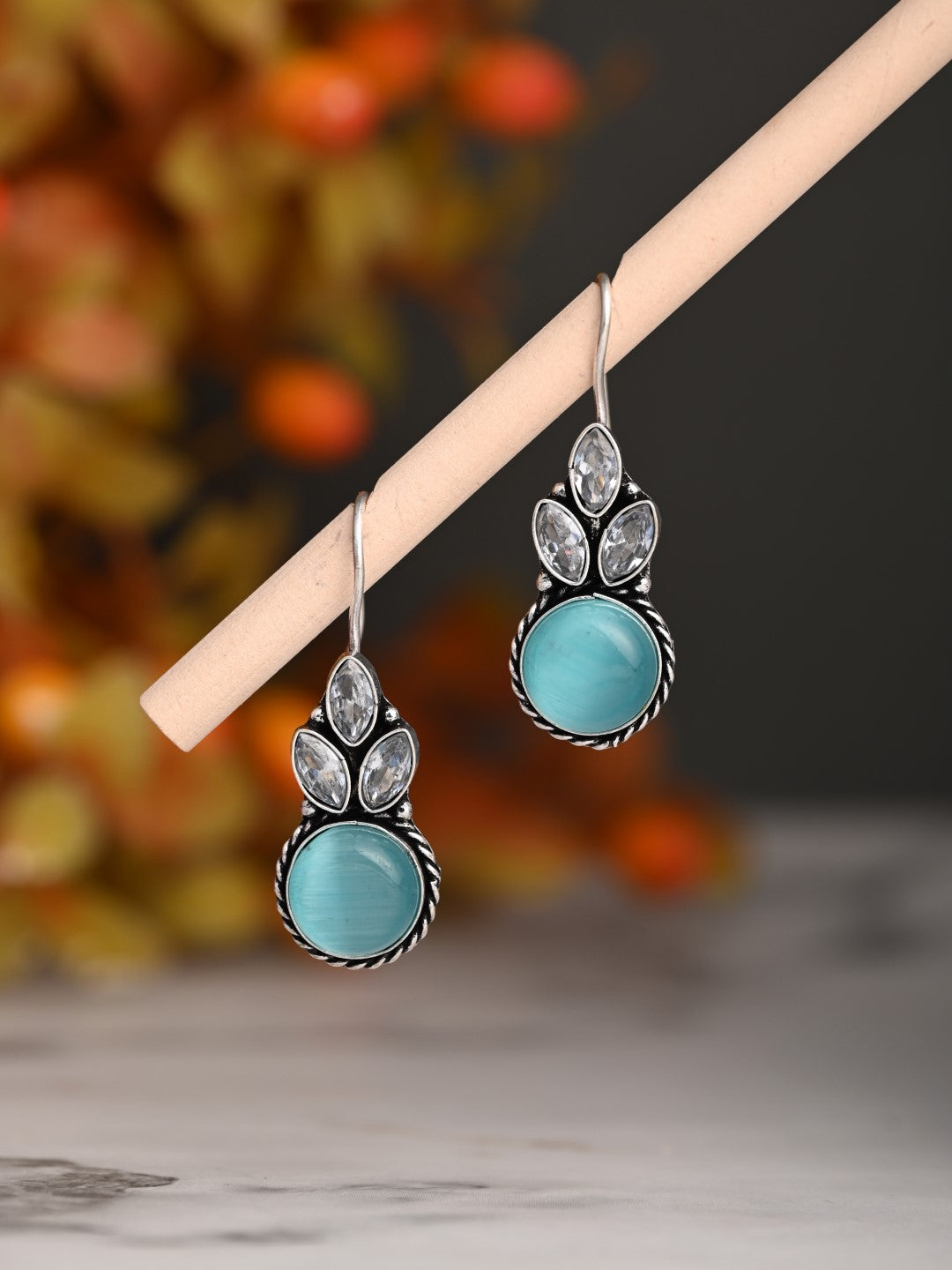 Contemporary Geometric drop earring Blue