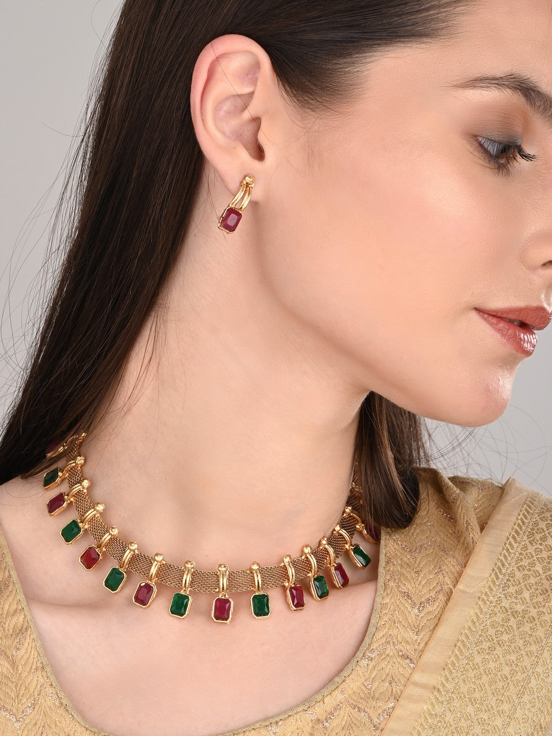 Red & green stone delicate necklace set