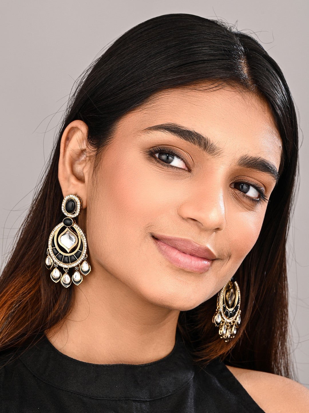 Kundan Chandbali Earrings with Teardrop Danglers- Black