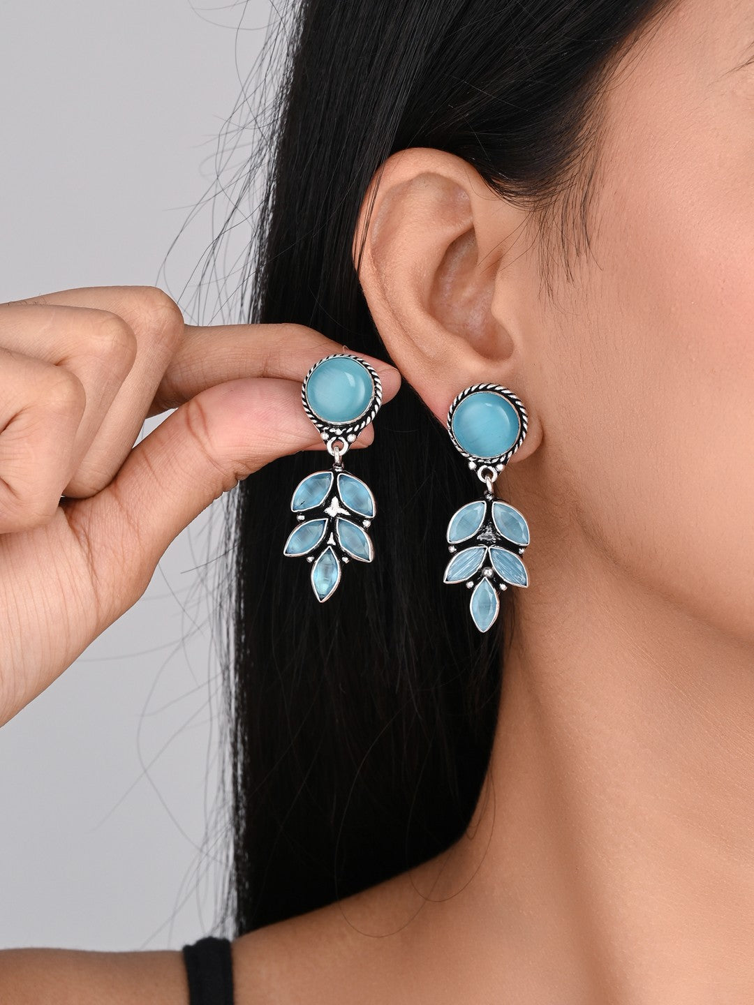 Silver Oxydised finish Below stone work drop earring