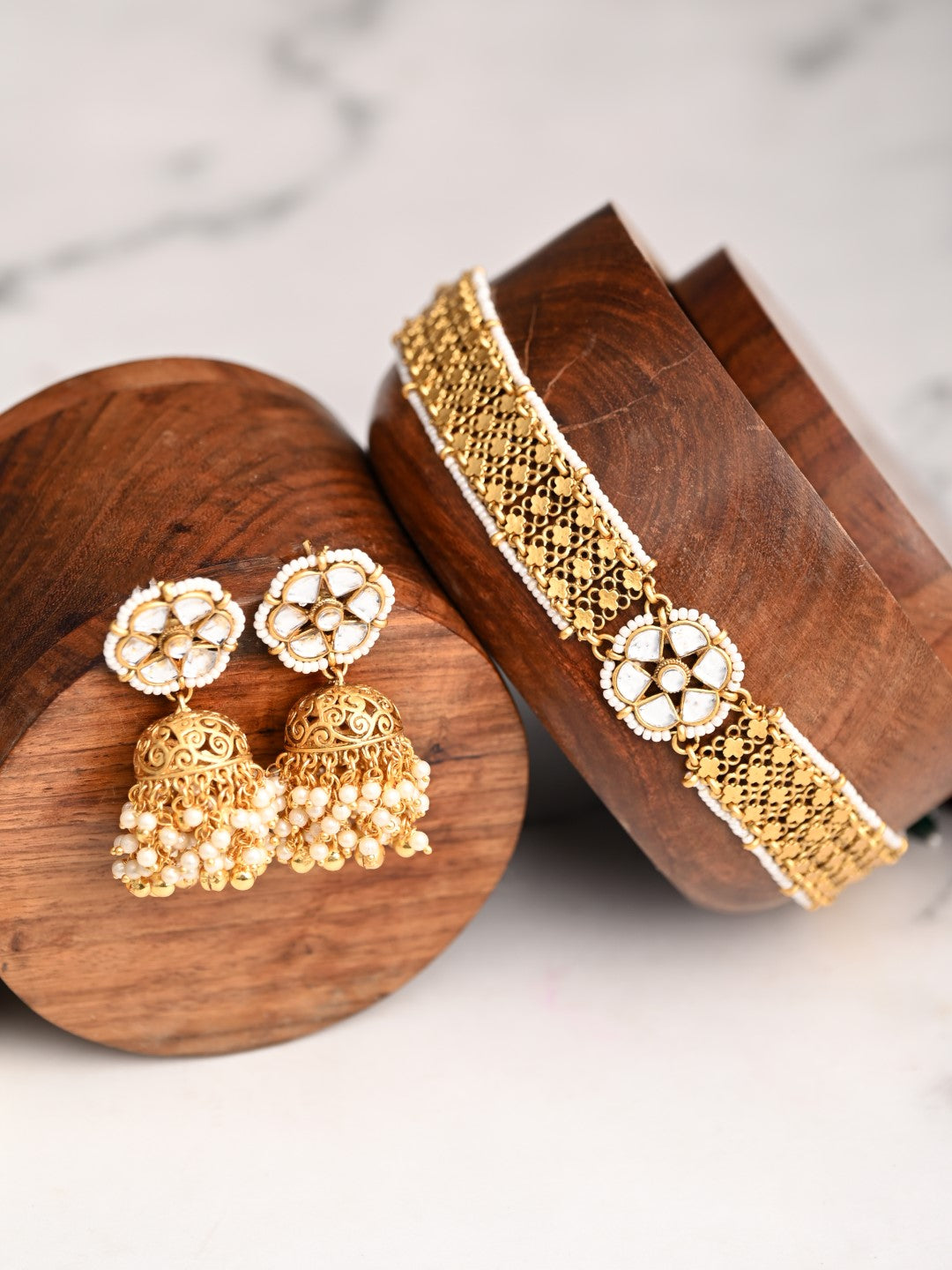 Kundan Choker Necklace Set with Stud Earrings