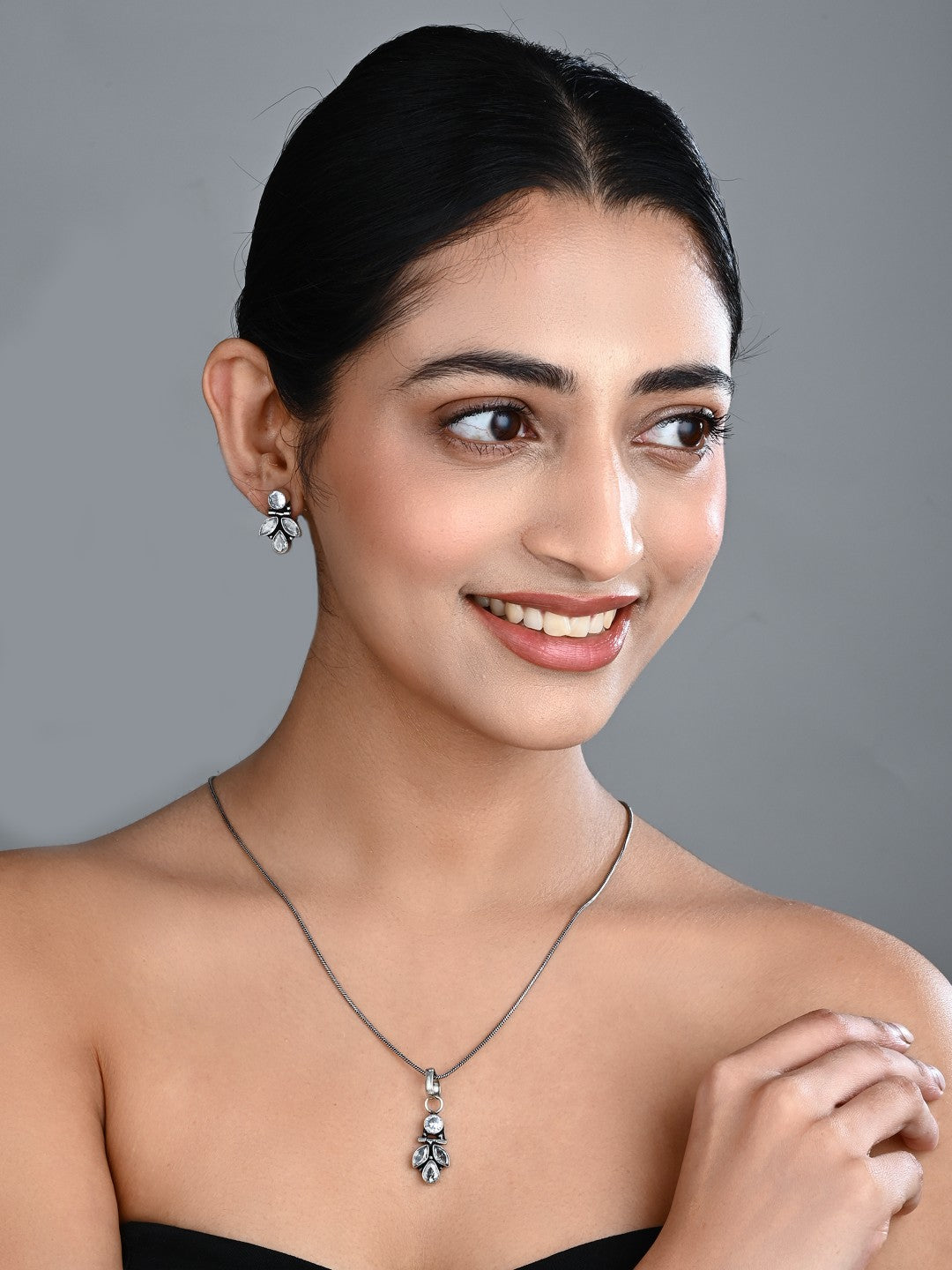 Elegant Crystal Pendant Necklace Set with Matching Drop Earrings - White