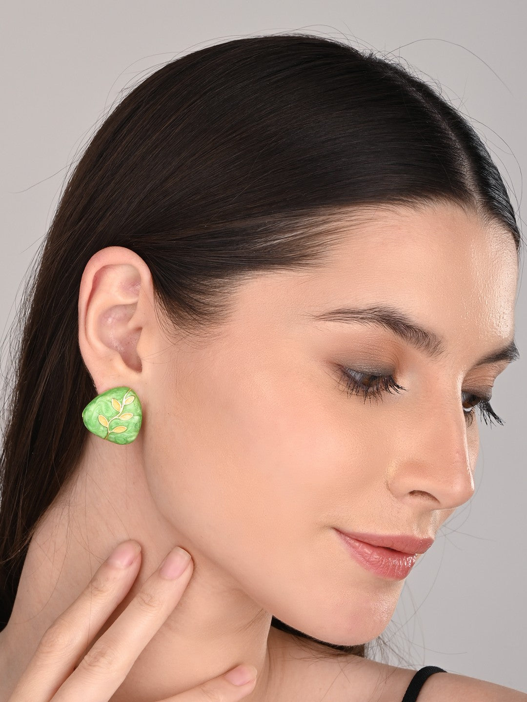 Enamelled Studs earring Green