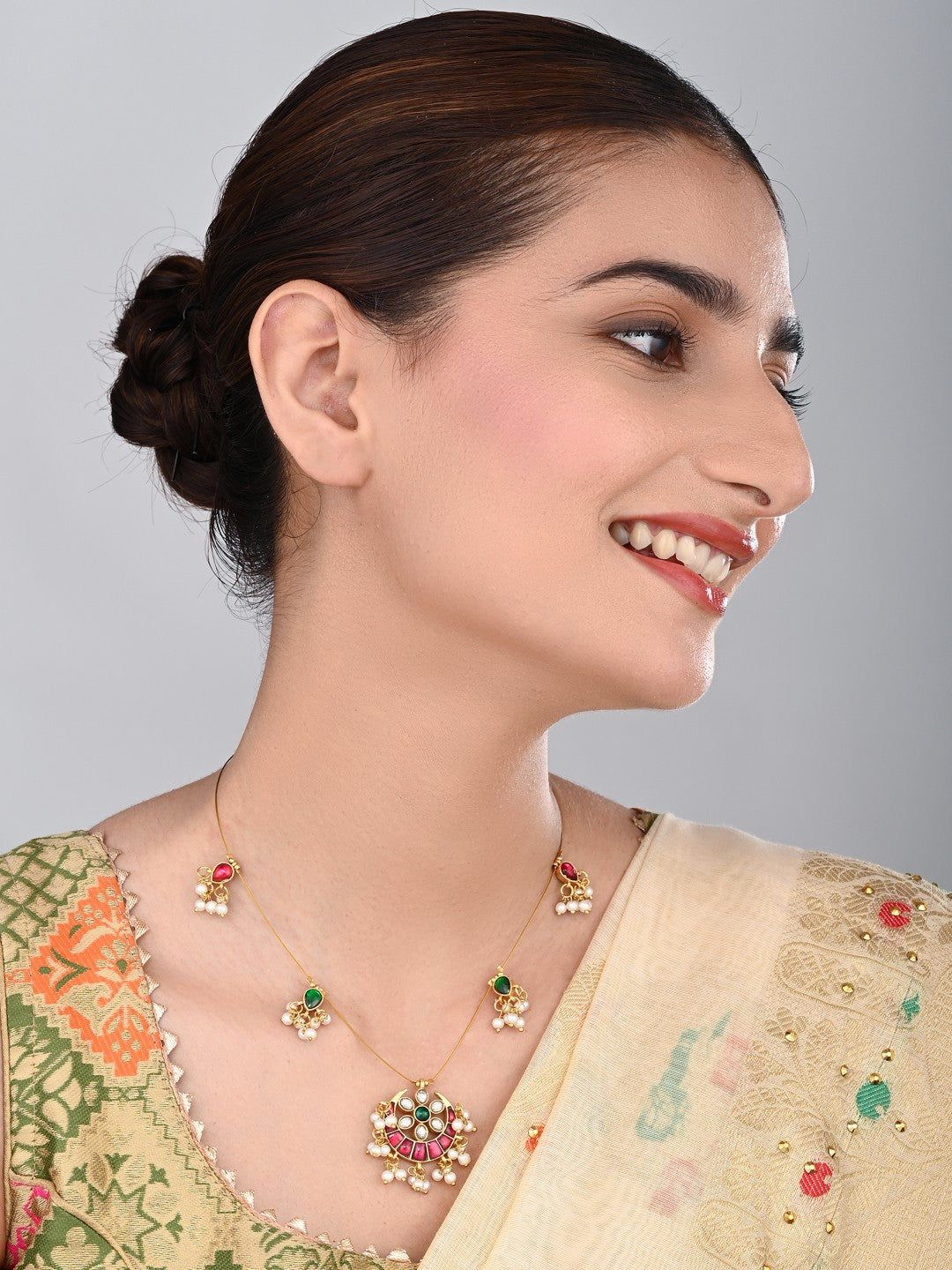 Traditional Kundan Pendant Necklace
