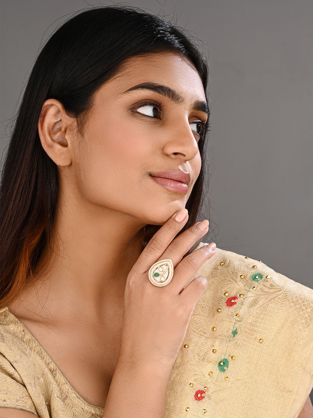 Teardrop Mother of Pearl Floral Brass Ring