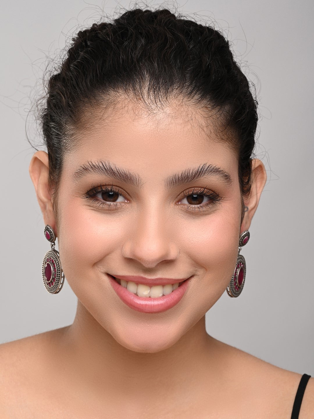 Elegant Oval Drop Earrings – Silver Oxidised Finish red