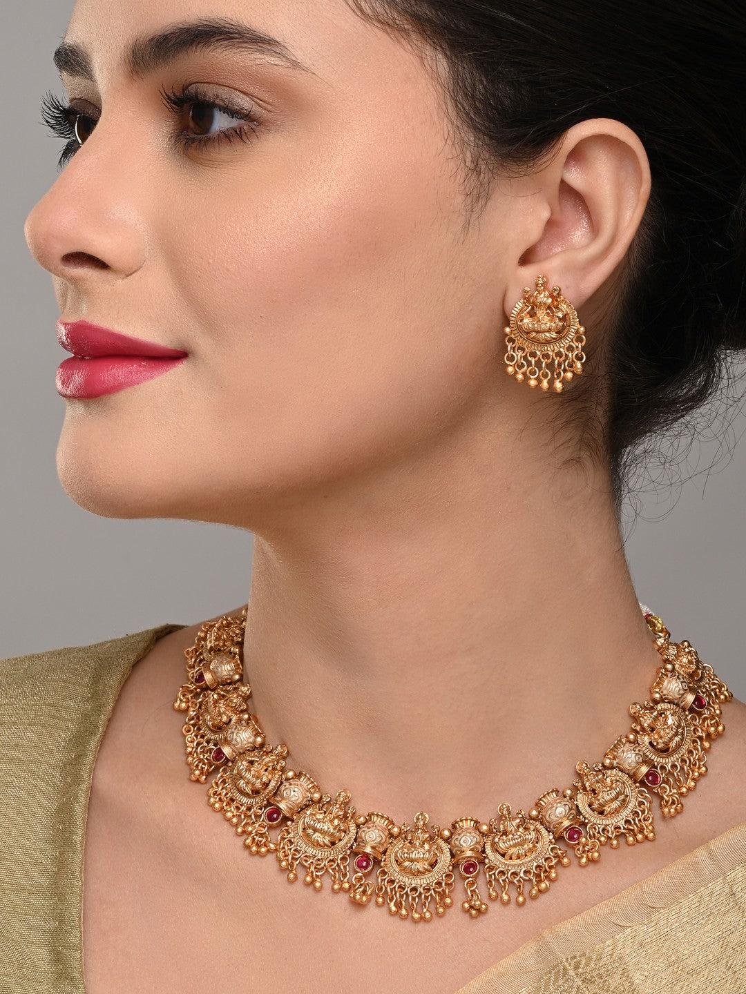 Traditional Temple Jewellery Set with Ghungroo Drops