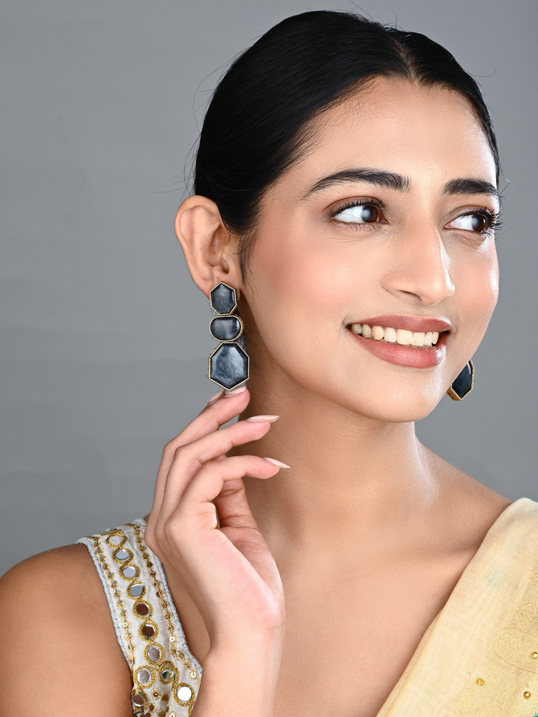 Geometric Statement Drop Earrings Black
