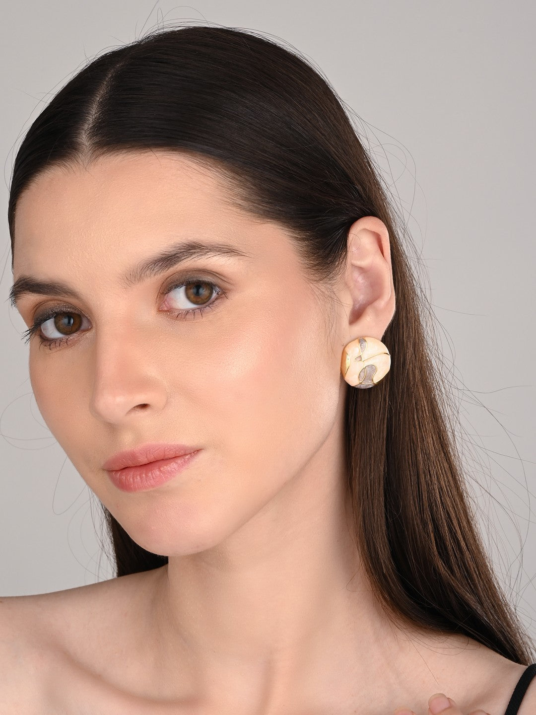 Enamelled Pink coloured Stud earring