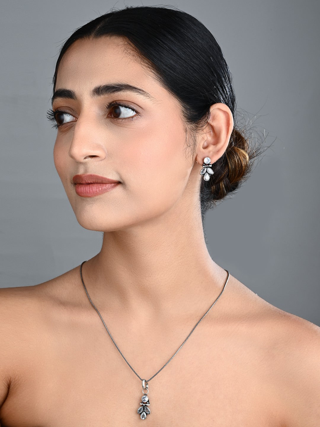 Elegant Crystal Pendant Necklace Set with Matching Drop Earrings - White