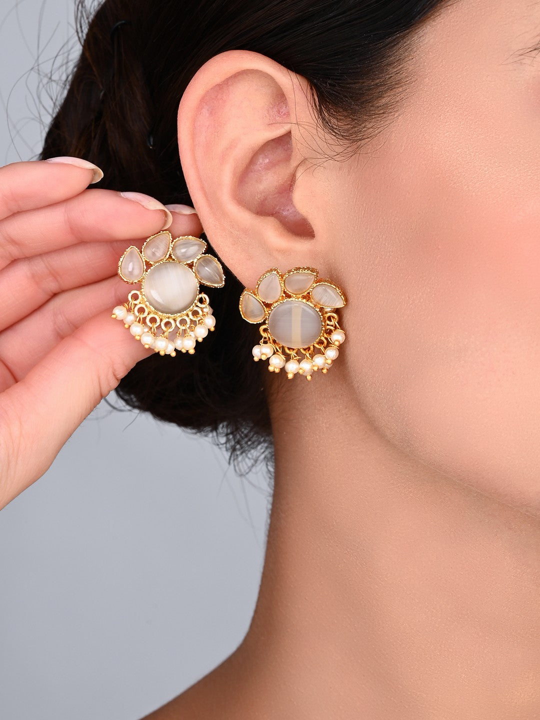 Stone Gold-Toned Earrings with Pearl Drops - Ivory