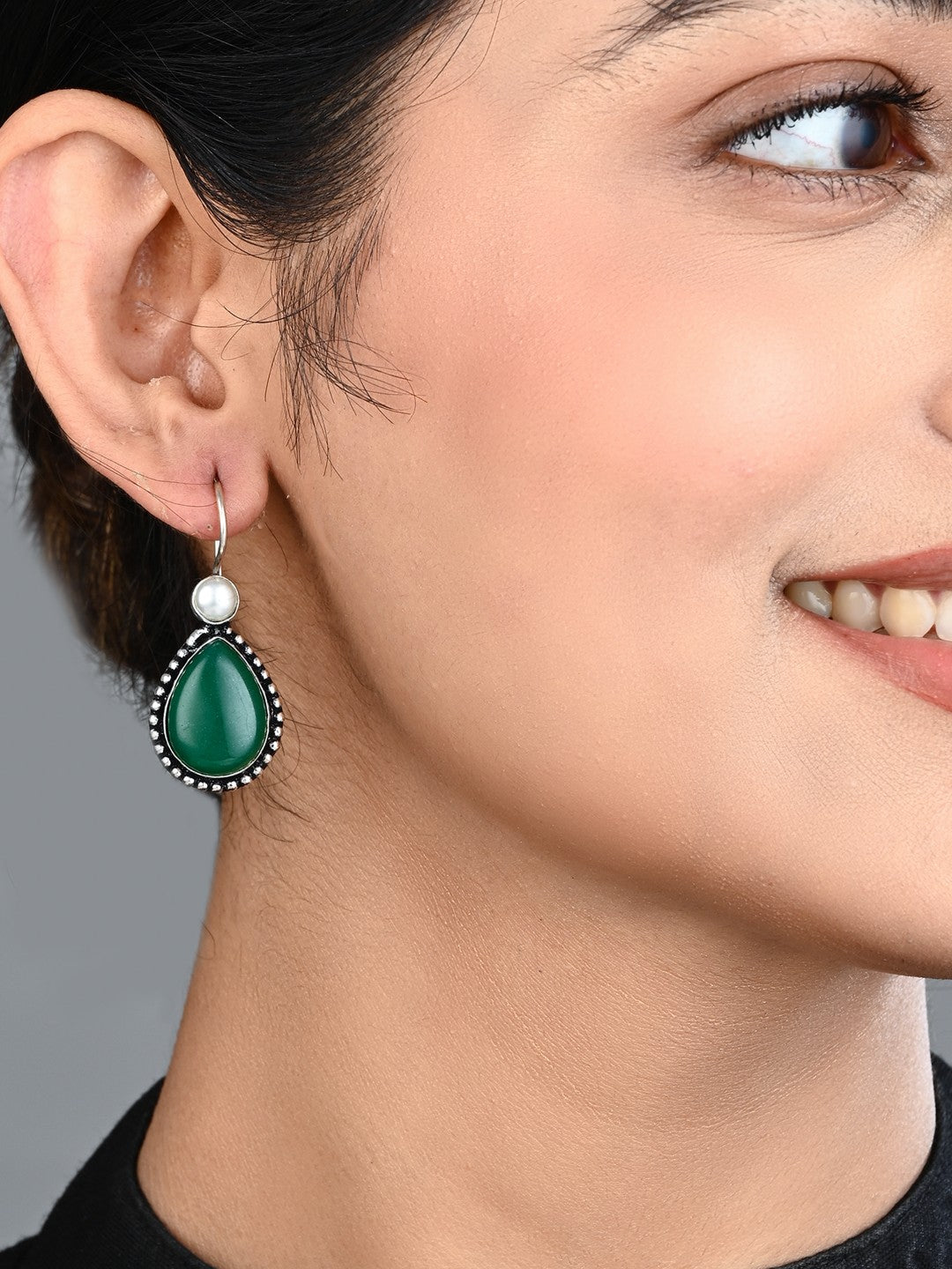 Silver Oxydised Green drop earring