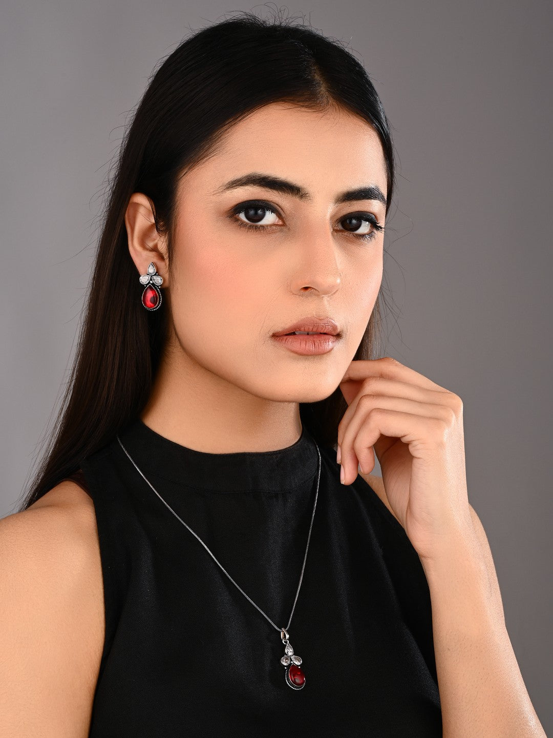 Silver Oxidised finish Red AD pendant Set
