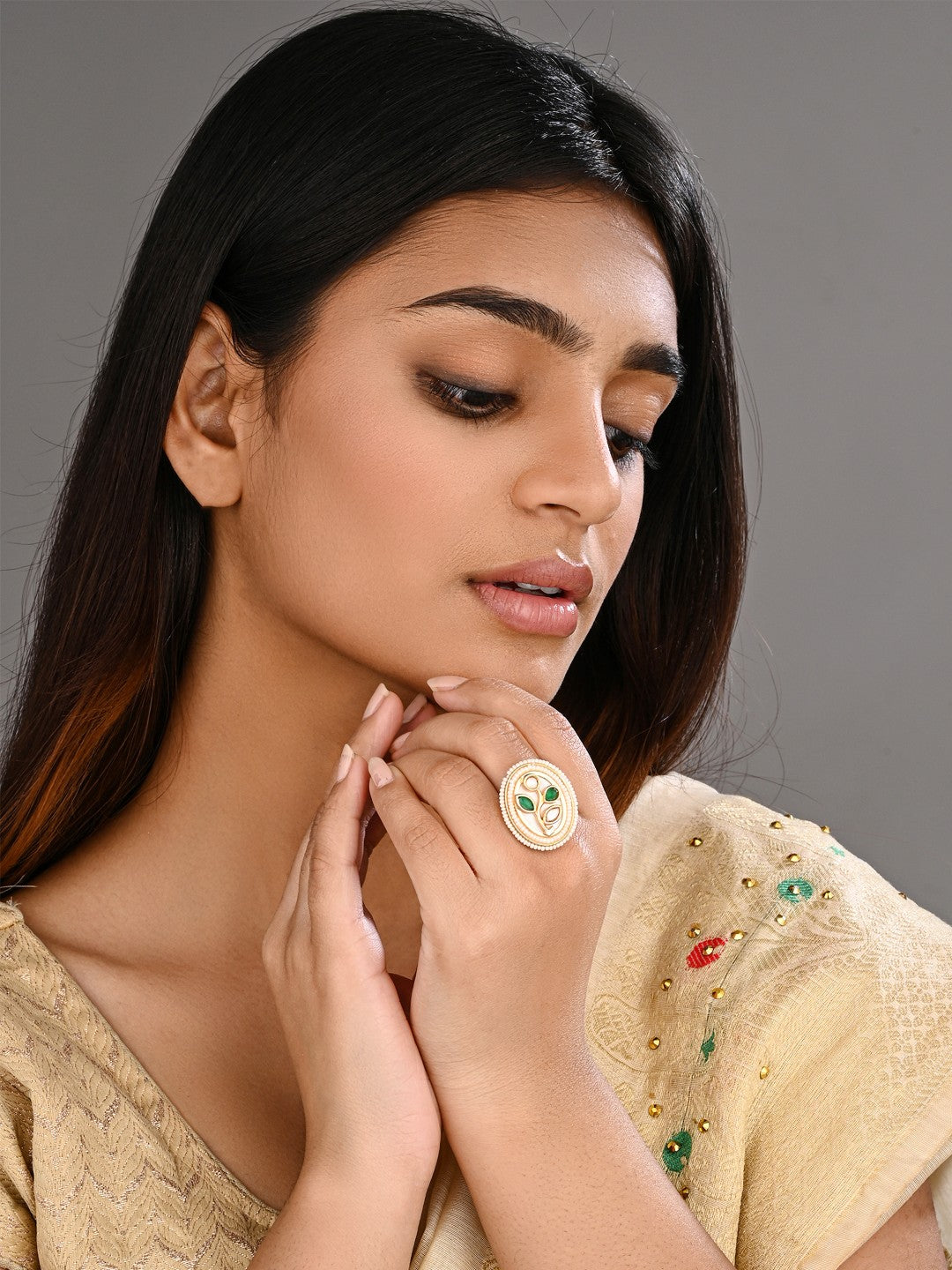 Oval Mother of Pearl Leaf Motif Brass Ring