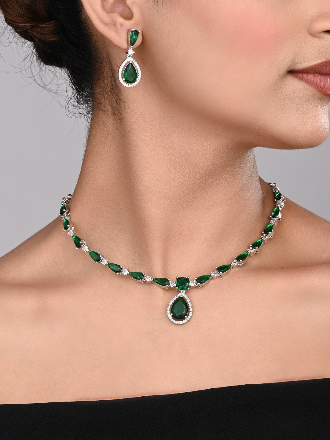 Silver-Tone Emerald Green Teardrop Necklace Set
