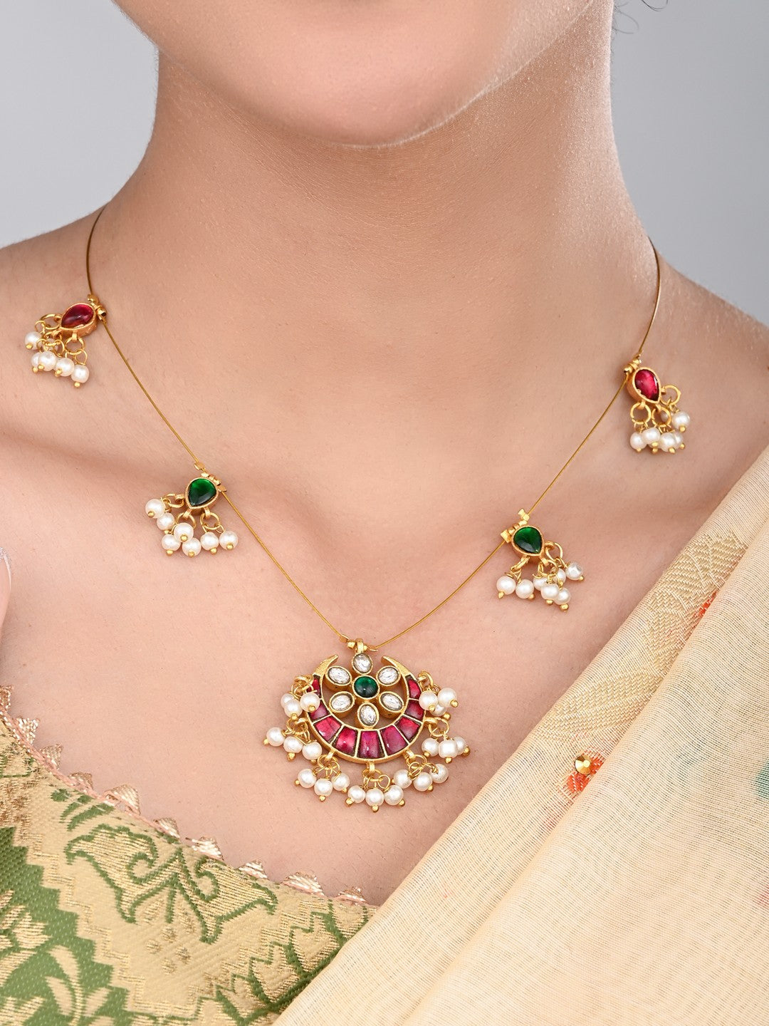 Traditional Kundan Pendant Necklace